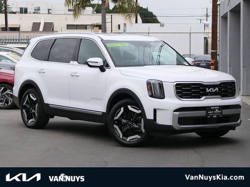 Used 2024 Kia Telluride S w/ S Sunroof Package FWD image 1