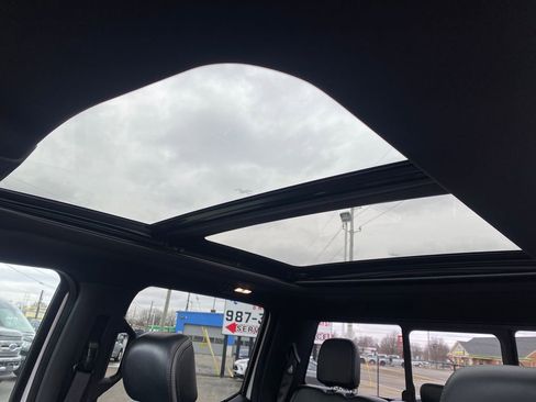 Used 2019 Ford F150 Platinum w/ Technology Package image 14