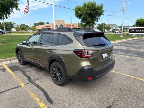 Used 2023 Subaru Outback Onyx Edition XT AWD/4WD image 2