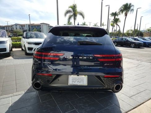 Used 2022 Genesis GV70 3.5T Sport w/ Sport Advanced Package image 11