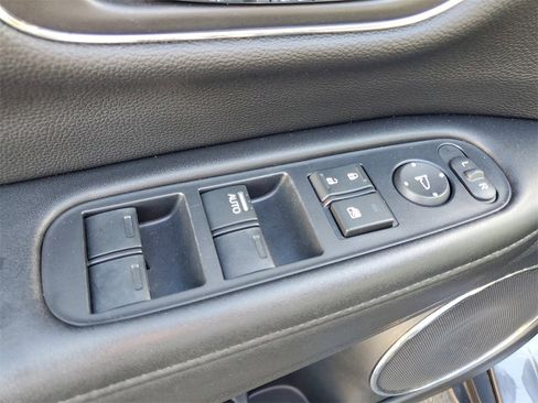 Used 2016 Honda HR-V EX-L image 19