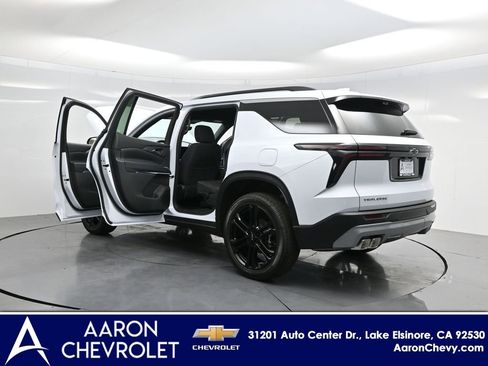 New 2026 Chevrolet Traverse LT w/ Driver Confidence Package image 40