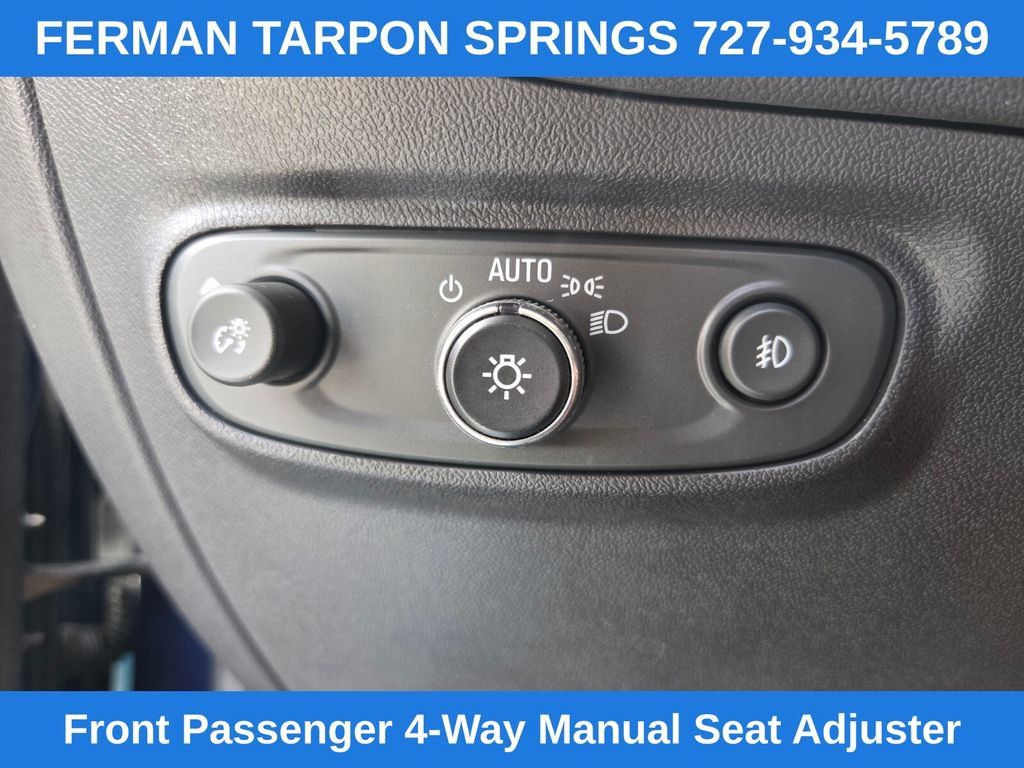 Used 2023 Chevrolet Equinox Premier FWD image 25