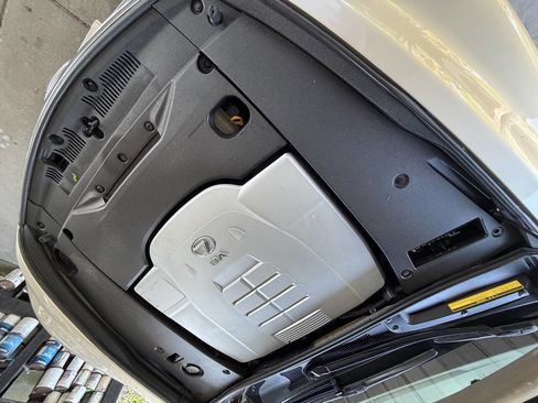 Used 2012 Lexus LS 460 w/ Comfort Pkg image 19