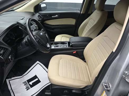 Used 2019 Ford Edge SE AWD/4WD image 13
