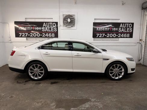 Used 2016 Ford Taurus Limited w/ Equipment Group 301A FWD image 6