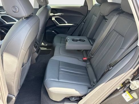 Certified 2025 Audi Q5 Premium w/ Convenience Package AWD/4WD image 12