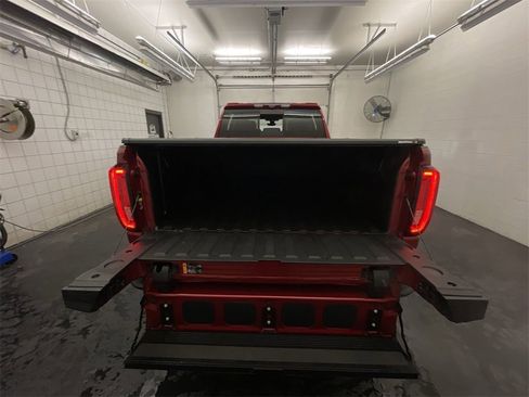 Used 2020 GMC Sierra 2500 Denali w/ Denali Ultimate Package image 19