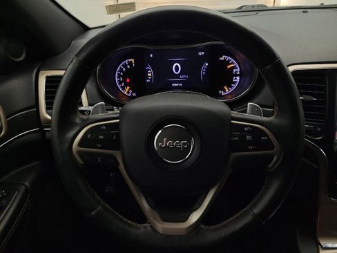 Used 2017 Jeep Grand Cherokee Limited w/ Trailer Tow Group IV image 22