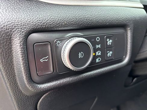 Used 2020 Ford Explorer XLT w/ Equipment Group 202A image 14