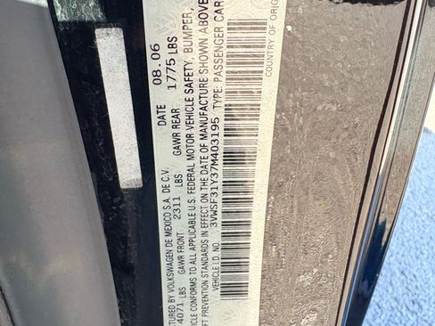 Used 2007 Volkswagen Beetle Convertible w/ Package 2 image 22