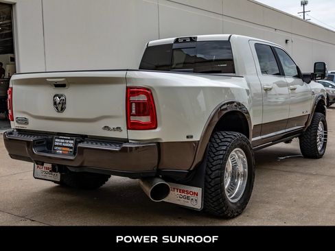 Used 2024 RAM 3500 Limited w/ Towing Technology Group AWD/4WD image 9