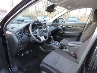 Used 2020 Nissan Rogue Sport SV video 2