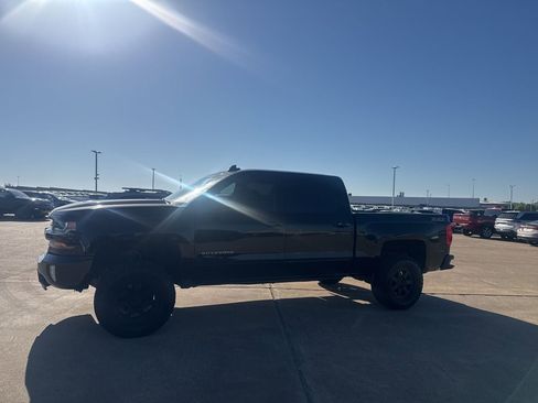 Used 2017 Chevrolet Silverado 1500 LT w/ All Star Edition image 12