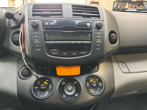 Used 2009 Toyota RAV4 Limited image 20