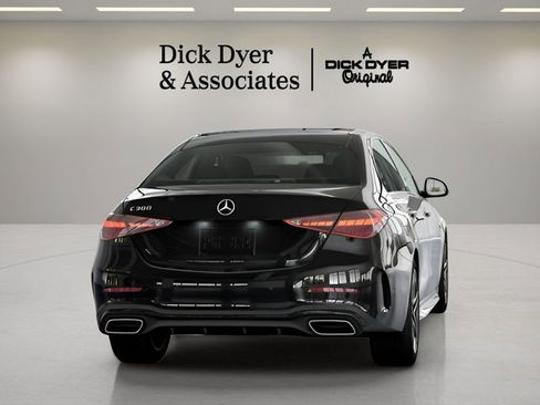 Used 2025 Mercedes-Benz C 300 Sedan image 14