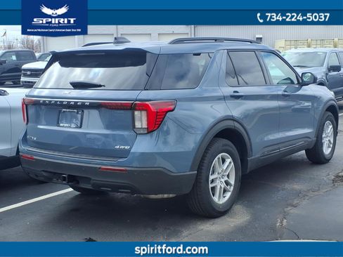 New 2026 Ford Explorer Active image 4