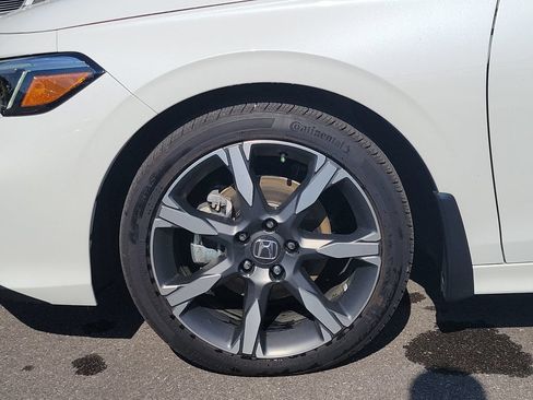 Used 2025 Honda Civic Sport Touring image 9