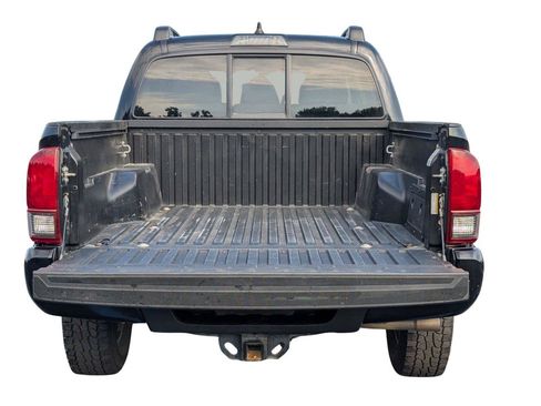 Used 2021 Toyota Tacoma 4x4 Double Cab image 6