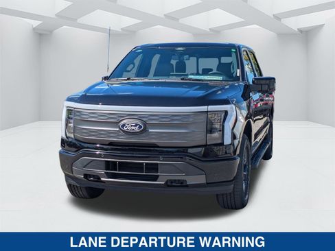 New 2025 Ford F150 Lightning Lariat image 8