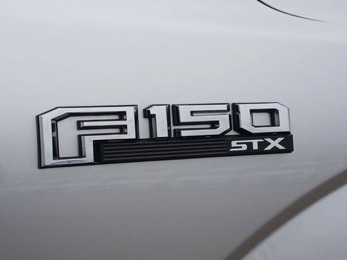 Used 2018 Ford F150 XL w/ Equipment Group 101A Mid image 31