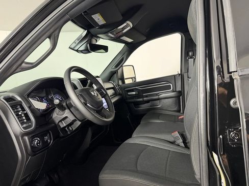 Used 2025 RAM 2500 Big Horn AWD/4WD image 23