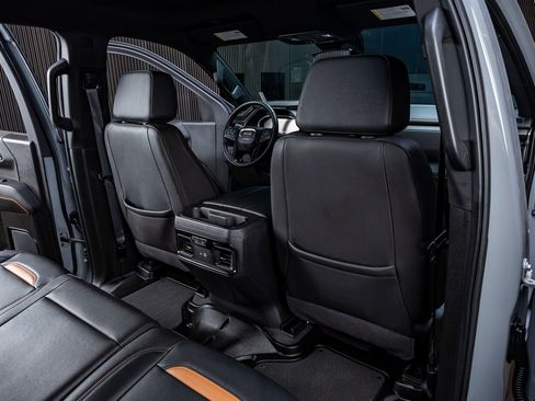 Used 2024 GMC Sierra 1500 AT4 AWD/4WD image 32