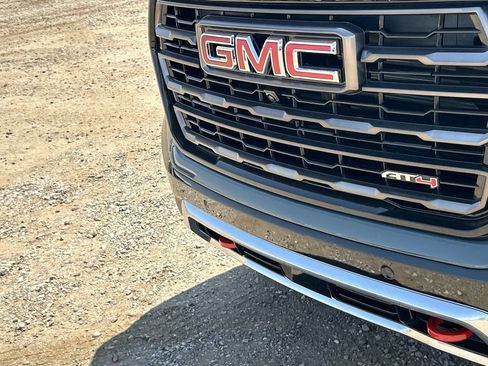New 2026 GMC Yukon AT4 Ultimate AWD/4WD image 32