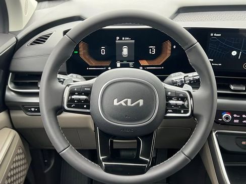 New 2026 Kia Carnival LXS FWD image 23