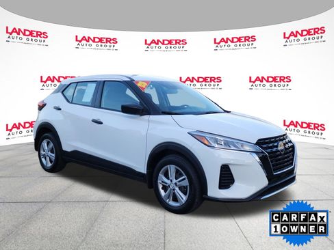 Used 2025 Nissan Kicks Play S FWD image 1