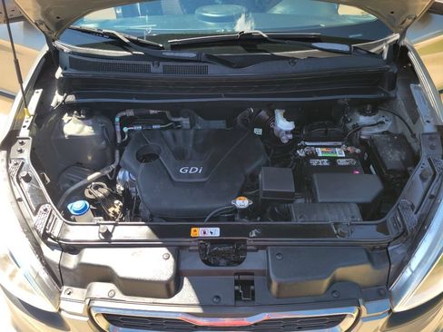 Used 2013 Kia Soul FWD image 16