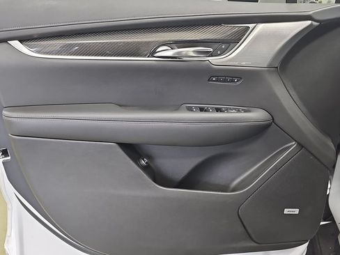 Used 2020 Cadillac XT6 Sport AWD/4WD image 27