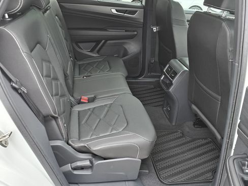 New 2026 Volkswagen Atlas Cross Sport SE AWD/4WD image 35