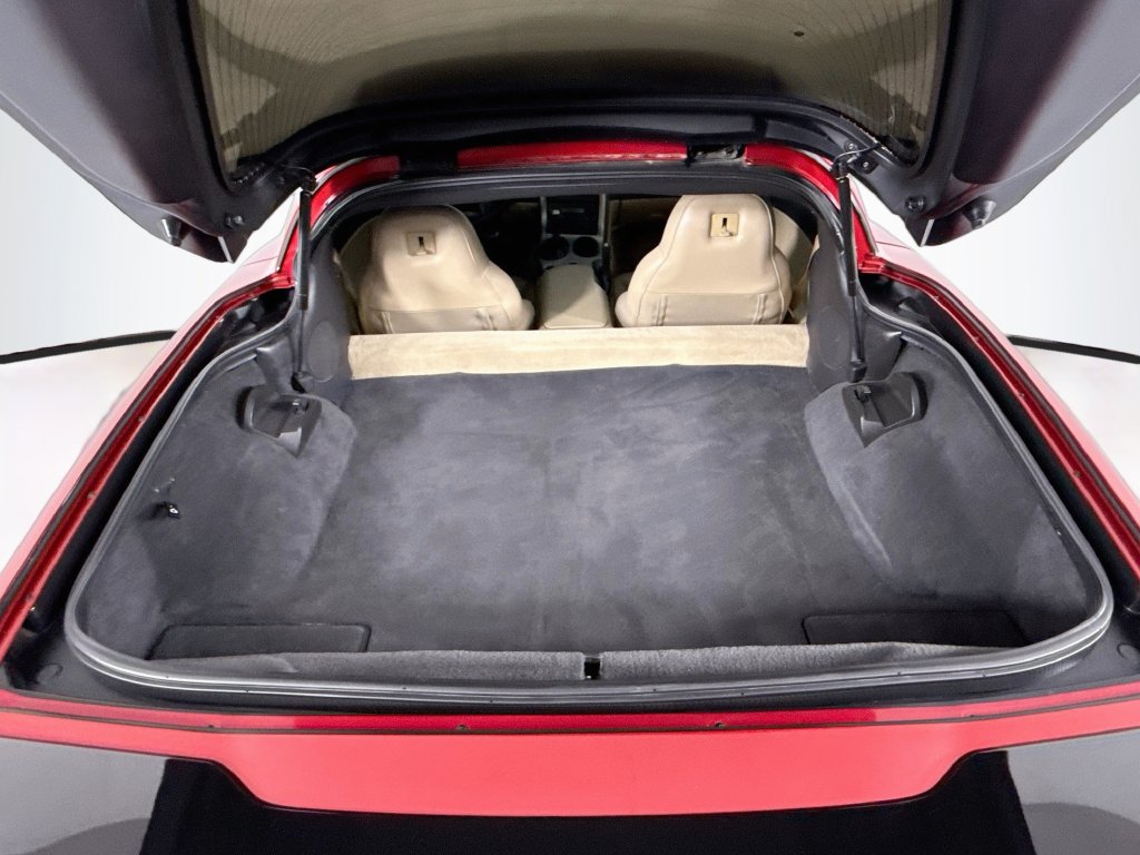 Used 2005 Chevrolet Corvette Coupe w/ Preferred Equipment Group RWD image 22