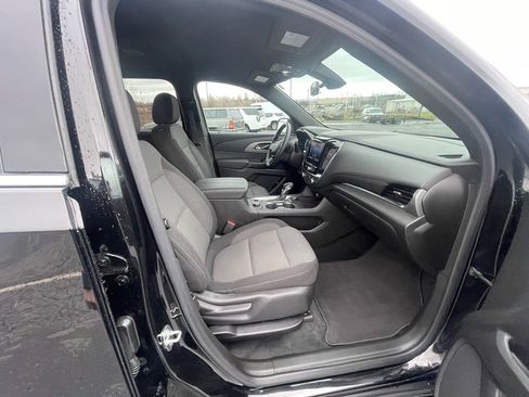 Used 2023 Chevrolet Traverse LT image 26