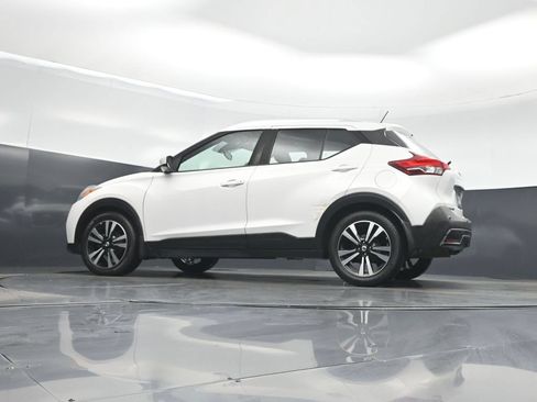 Used 2020 Nissan Kicks SV FWD image 50