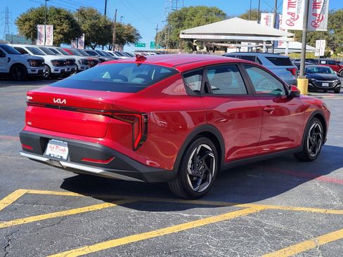 Used 2025 Kia K4 EX image 4