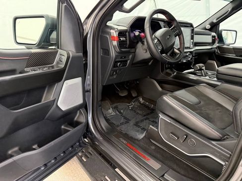 Used 2025 Ford F150 Raptor AWD/4WD image 32