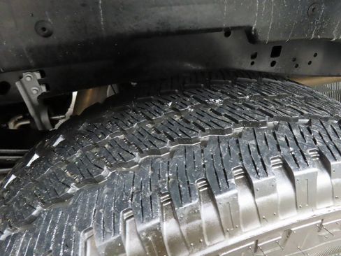 Used 2025 Ford F250 Lariat w/ Lariat Ultimate Package image 40