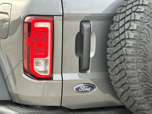 Certified 2024 Ford Bronco Black Diamond w/ Sasquatch Package image 27