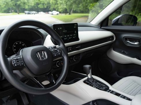 Certified 2026 Honda HR-V LX image 16