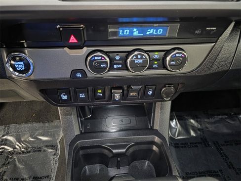 Used 2022 Toyota Tacoma SR5 image 22