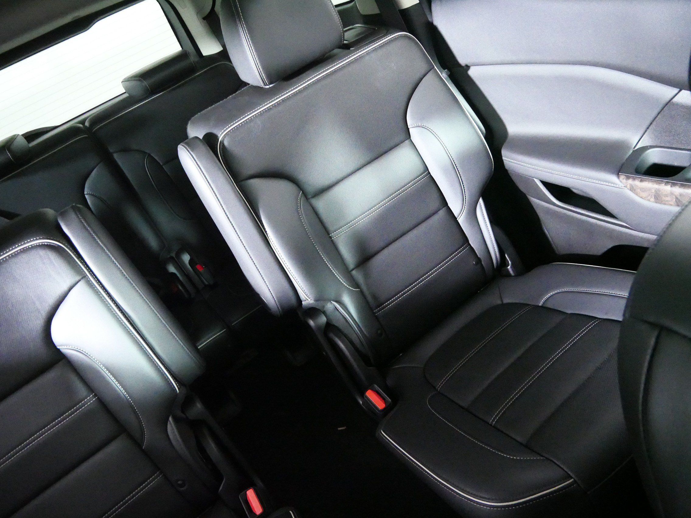Used 2023 GMC Acadia Denali w/ Denali Ultimate Package AWD/4WD image 14