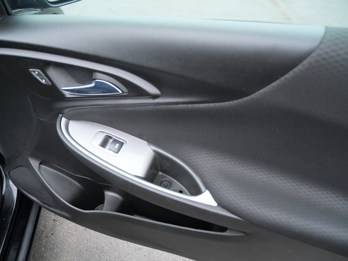 Used 2023 Chevrolet Malibu LT FWD image 19