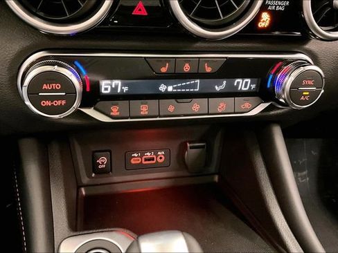 New 2025 Nissan Sentra SR w/ SR Premium Package FWD image 27