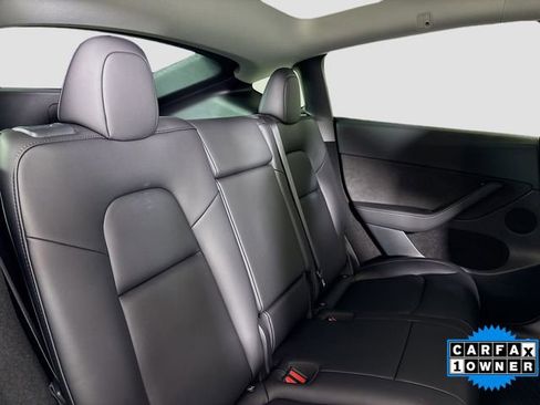 Used 2023 Tesla Model Y Performance image 26