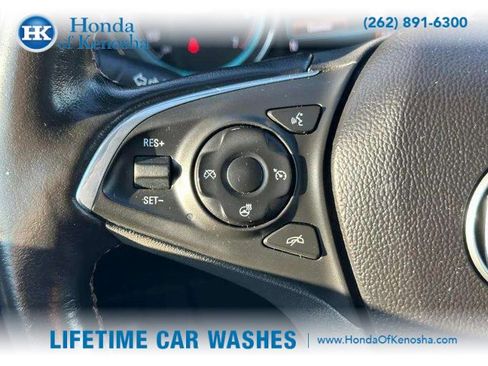 Used 2018 Buick Envision Essence image 18