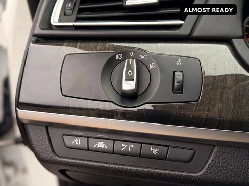 Used 2015 BMW 750Li RWD image 17