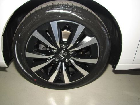 Certified 2024 Honda Civic EX-L image 27