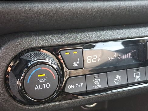 Certified 2023 Nissan Kicks SR w/ SR Premium Package image 26